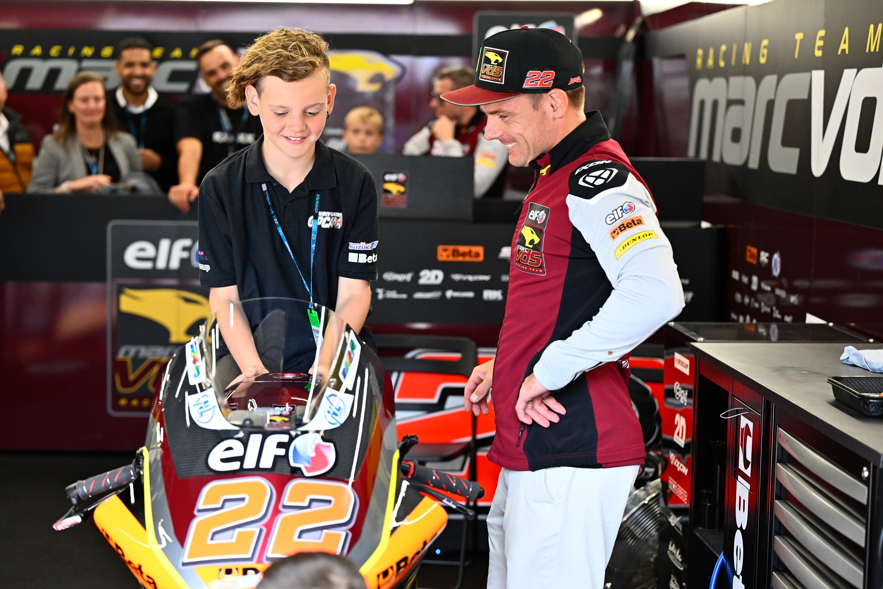 2023-UK Round Box Sam Lowes